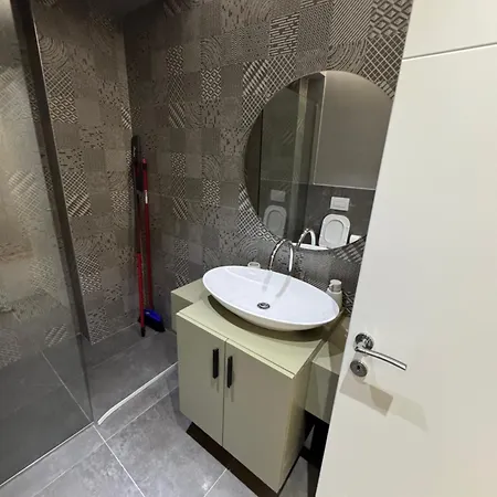 Luxury * Shëngjin